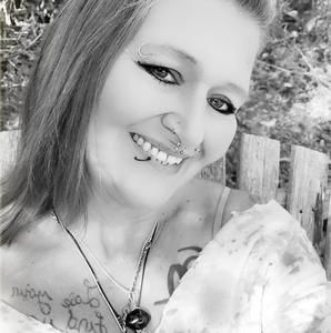 Meet your Posher, Tobyia